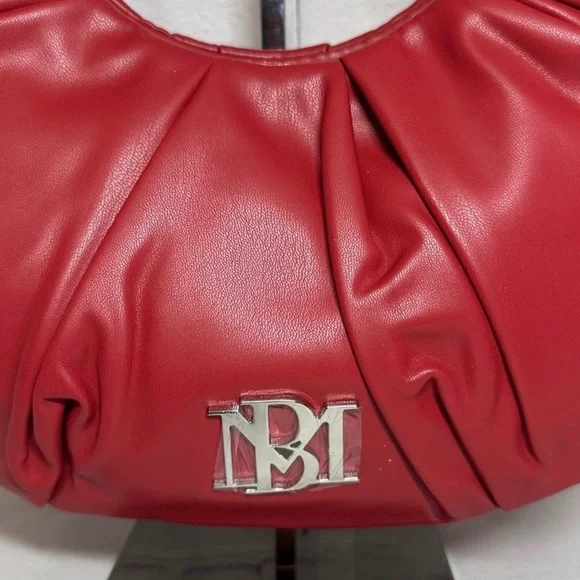 Badgley Mischka Red Vegan Leather Crescent Pleats Shoulder Bag - Picture 2 of 8